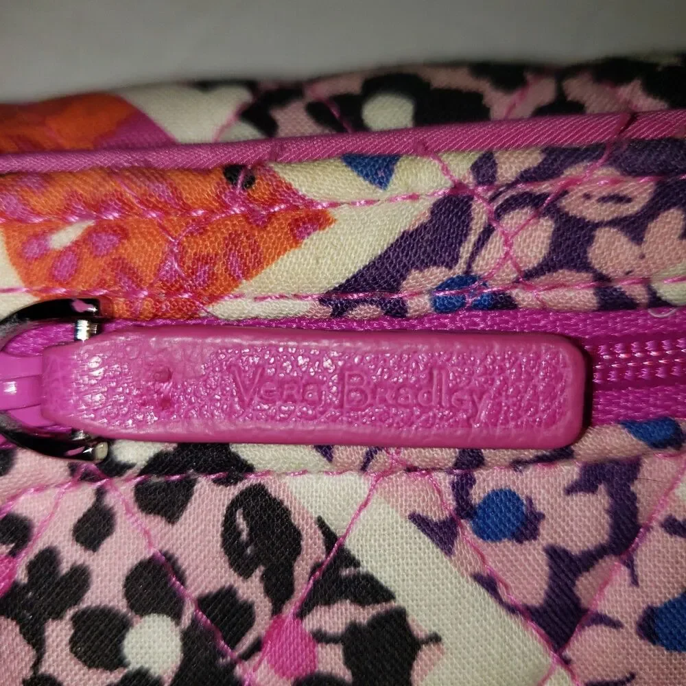 VERA BRADLEY Modern Medley Pink Orange Floral Retired Pattern Tri Fold Wallet - Picture 6 of 8